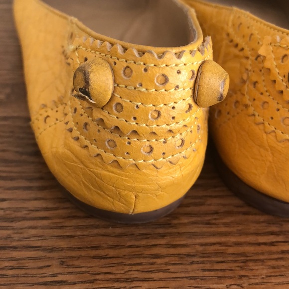 Balenciaga Yellow Flats EU 37 - Picture 6 of 17